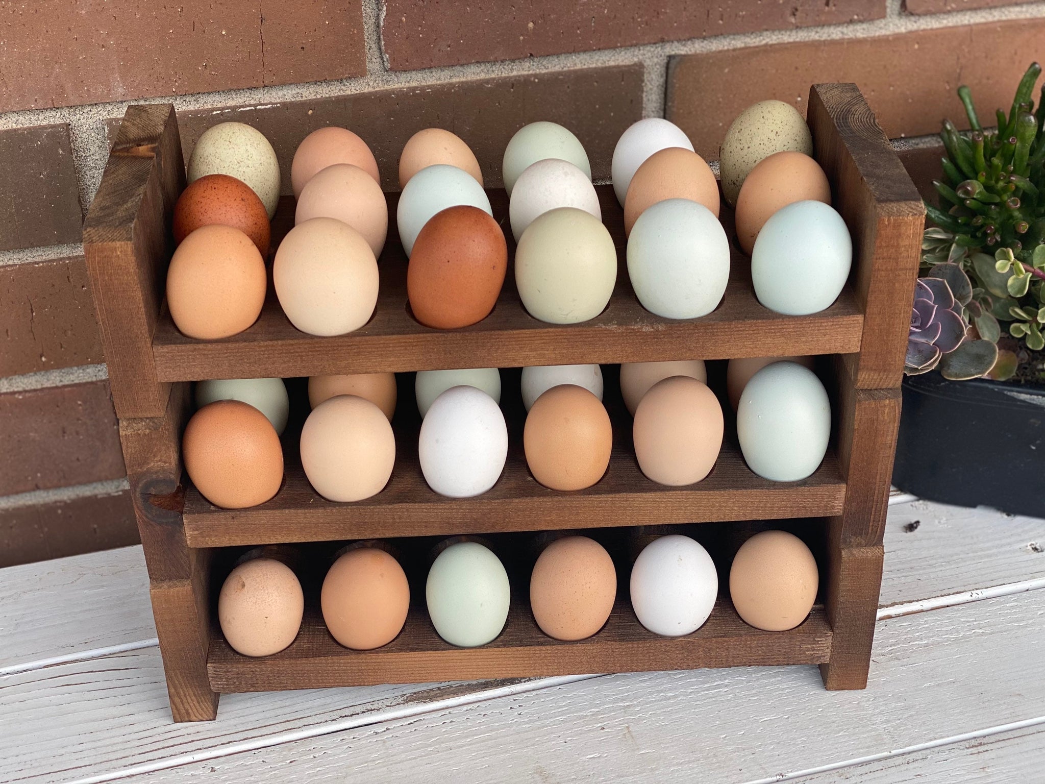 Fresh Egg Holder Countertop Storage - Stackable Wooden Egg Holder for  Various Egg Sizes - Egg Rack for Fresh Eggs w/Ergonomic Handles - Farmhouse  Egg